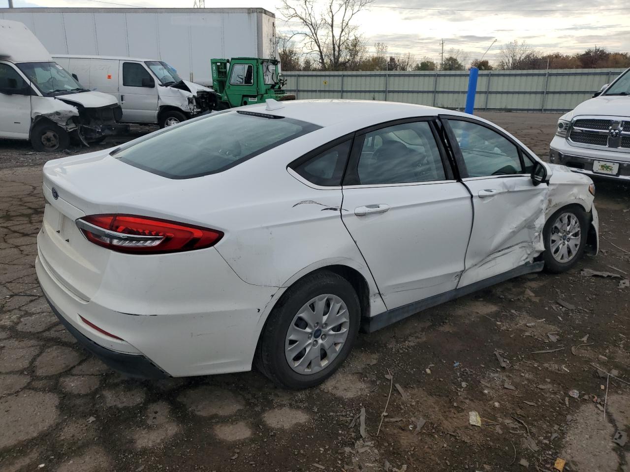 2020 Ford Fusion - Image 3