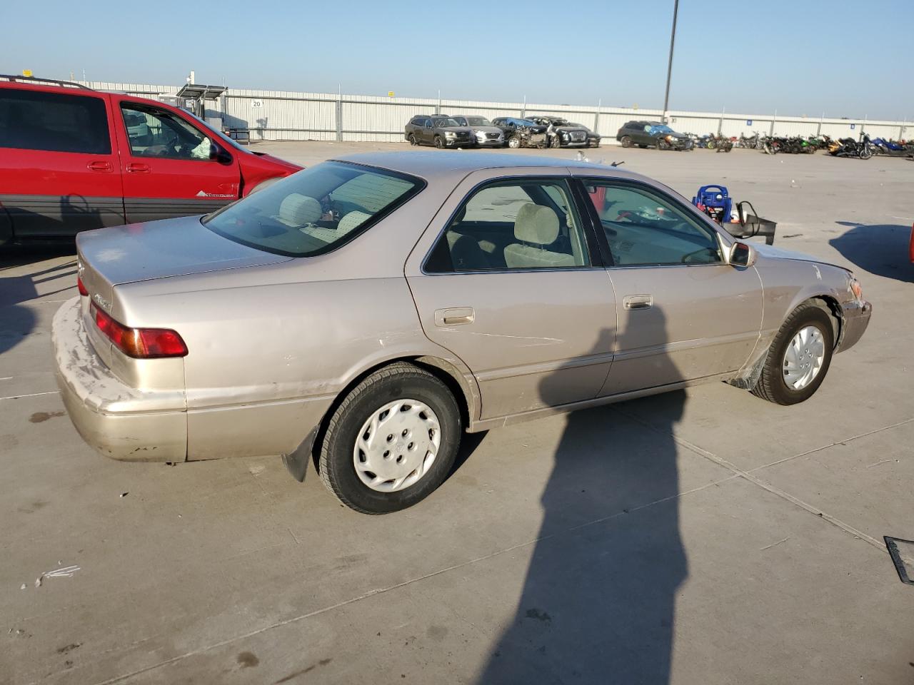 1998 Toyota Camry - Image 3