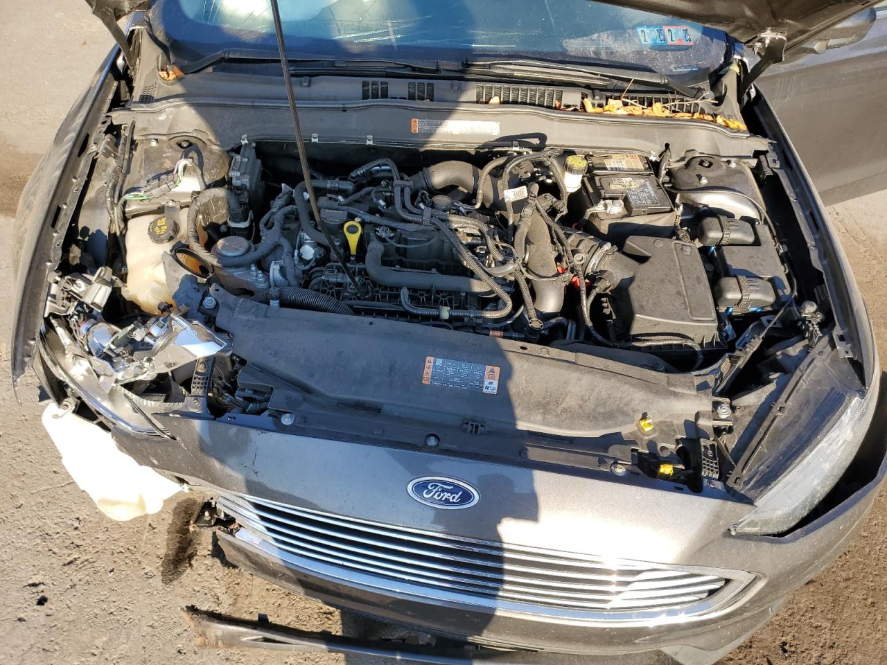 3FA6P0HD0KR245435 2019 Ford Fusion Se