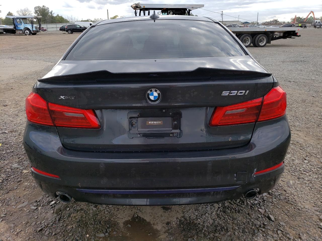 WBAJA7C53JWC75569 2018 BMW 530 Xi