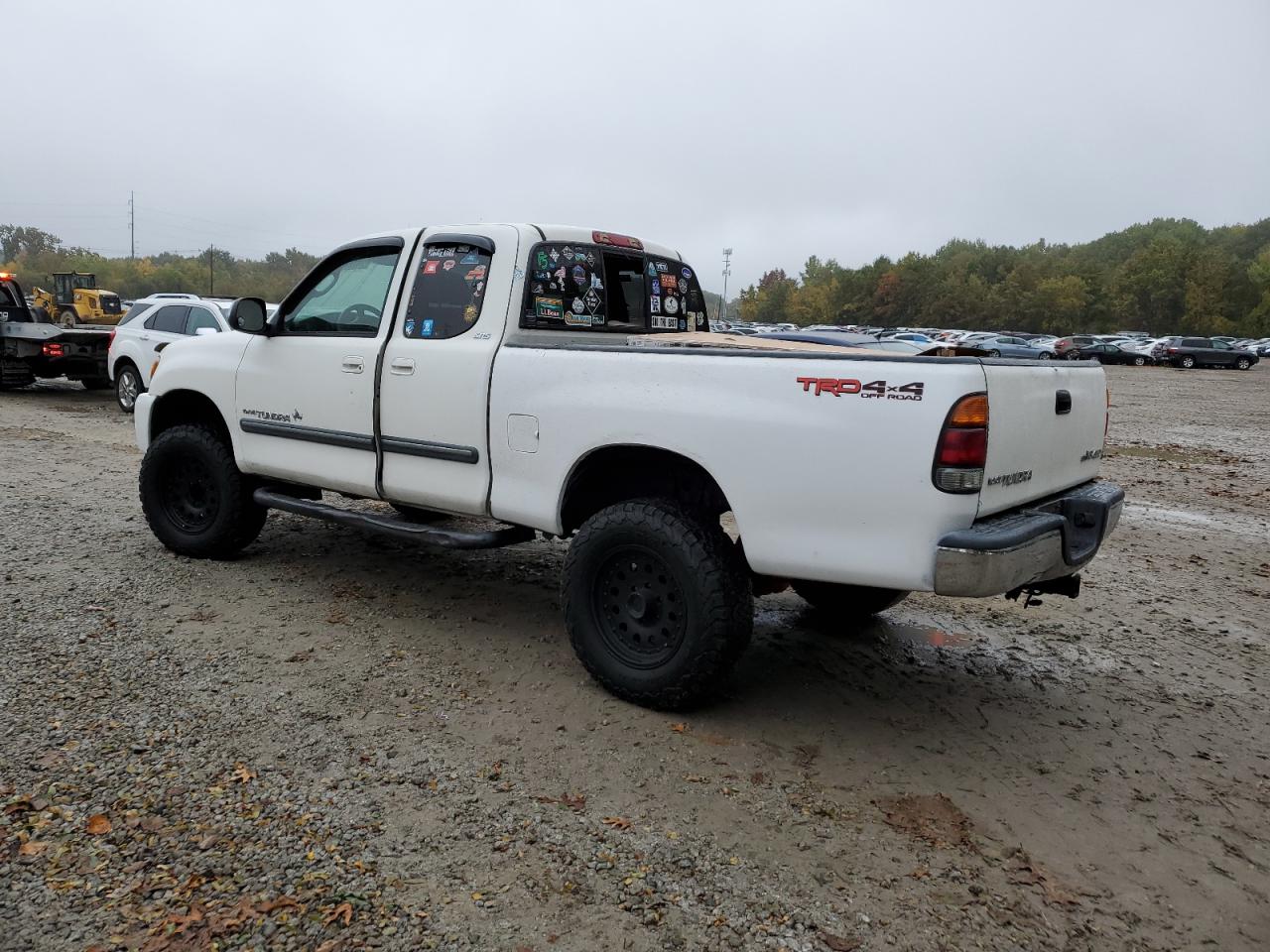 2004 Toyota Tundra - Image 2