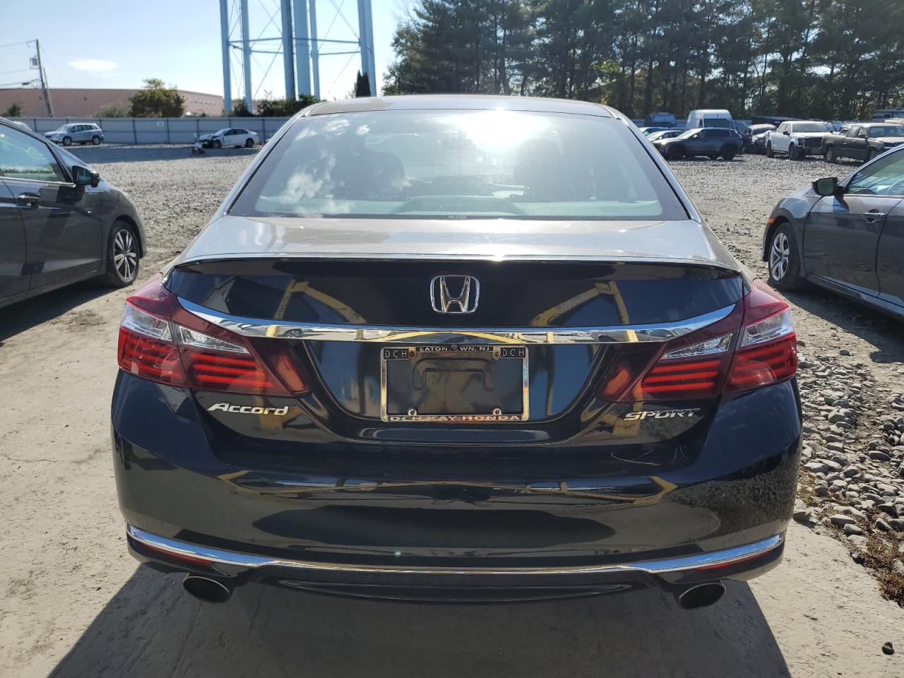 1HGCR2F55HA072305 2017 Honda Accord Sport