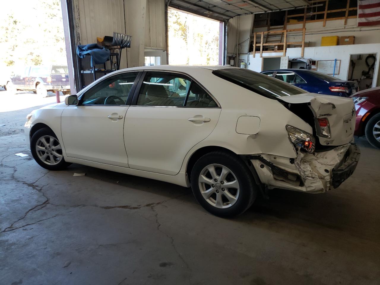 2011 Toyota Camry - Image 2