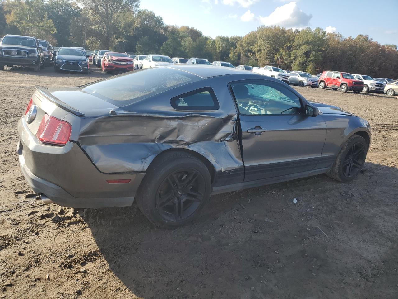 2010 Ford Mustang - Image 3