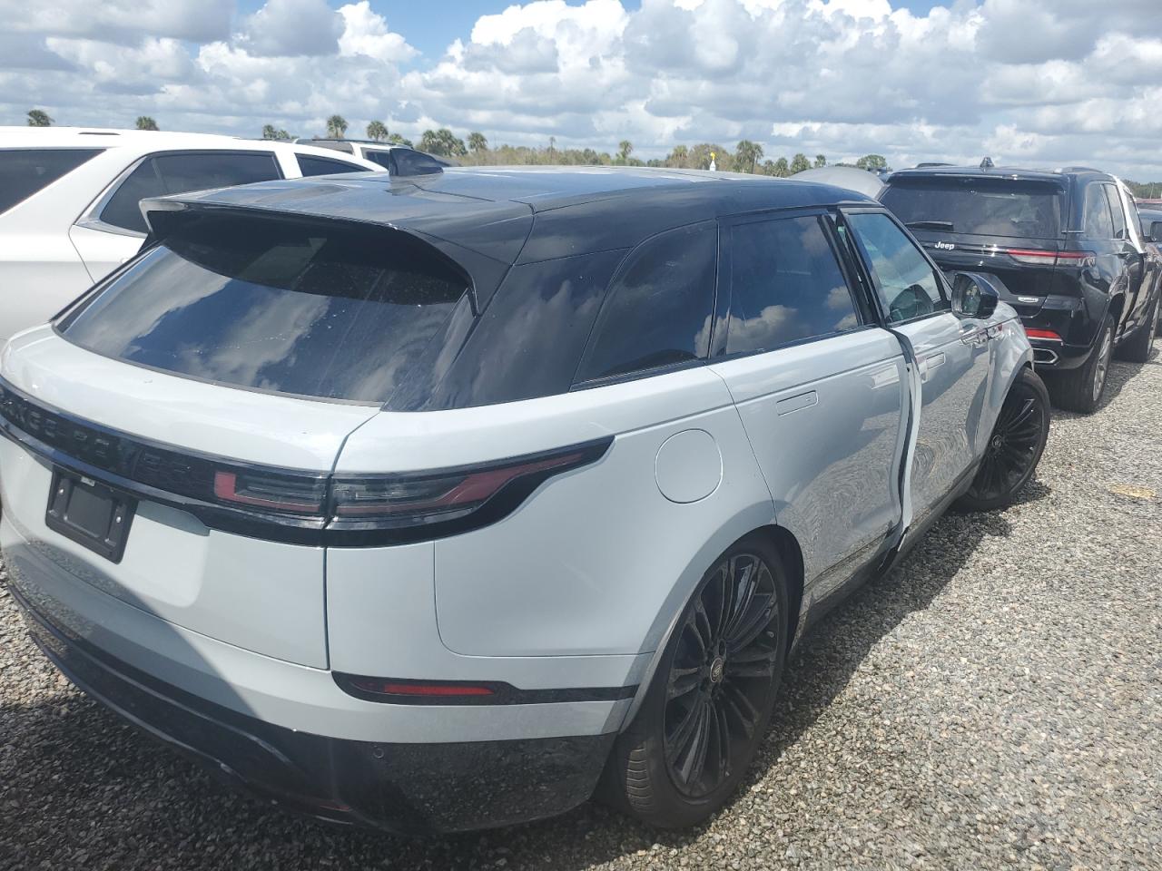 2025 Land Rover Range Rover Velar Dynamic Se VIN: SALYL2EX9SA393675 Lot: 74065714