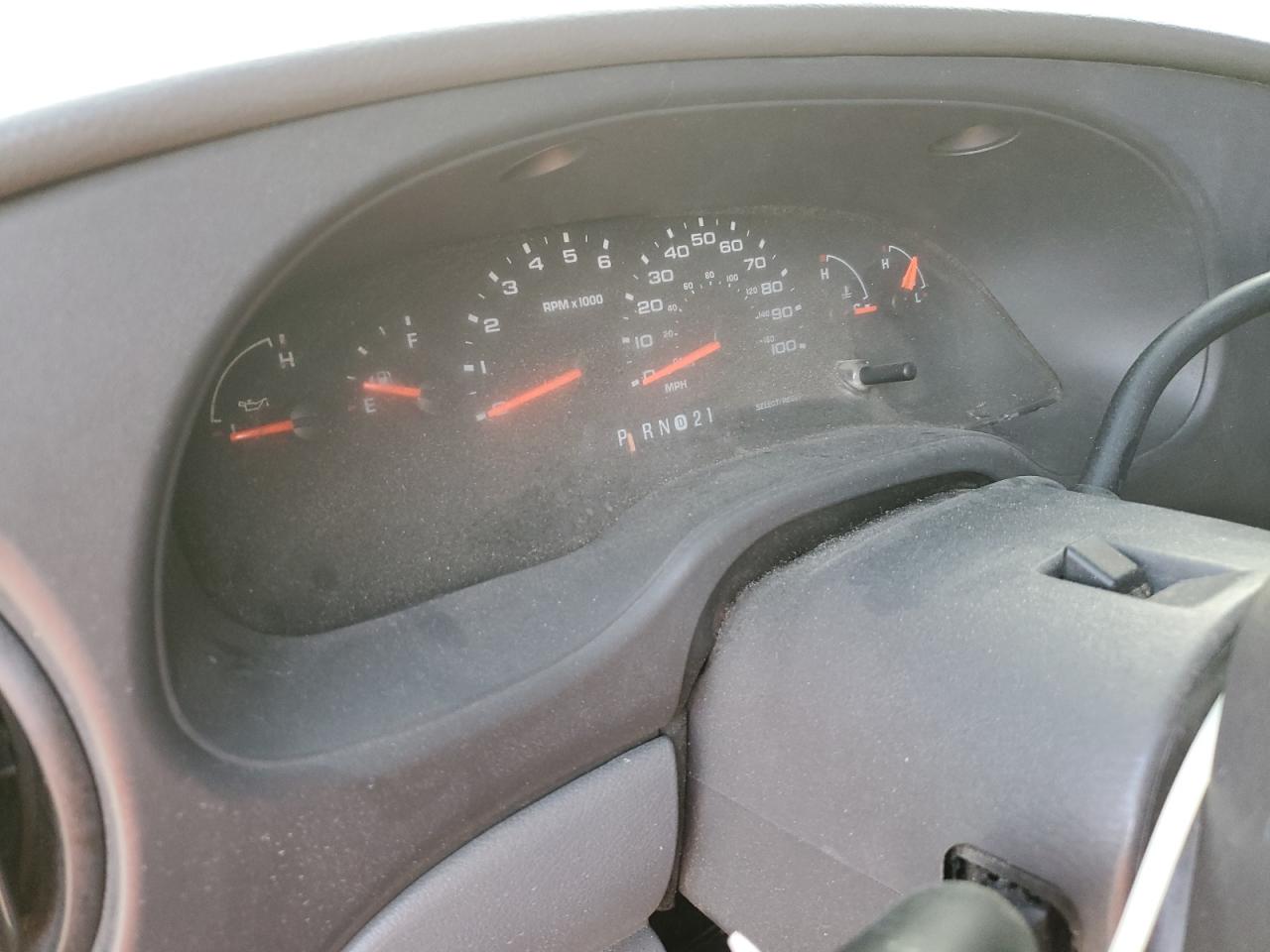 2005 Ford Econoline - Image 9
