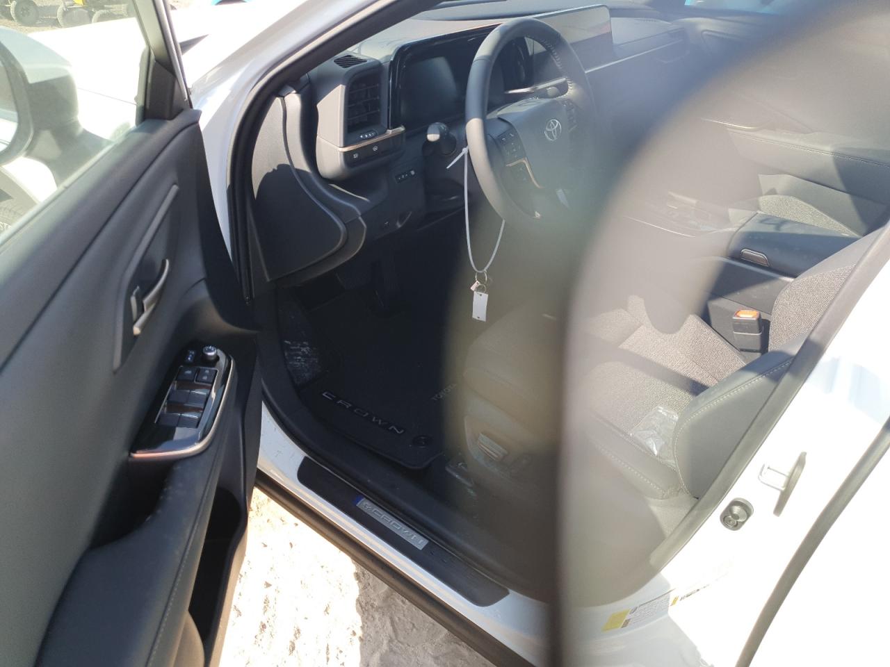 2024 Toyota Crown Xle VIN: JTDAAAAF0R3029584 Lot: 74718964