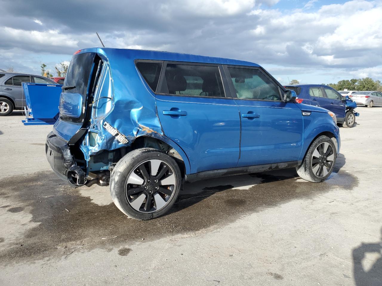 VIN KNDJP3A53G7403841 2016 KIA SOUL no.3