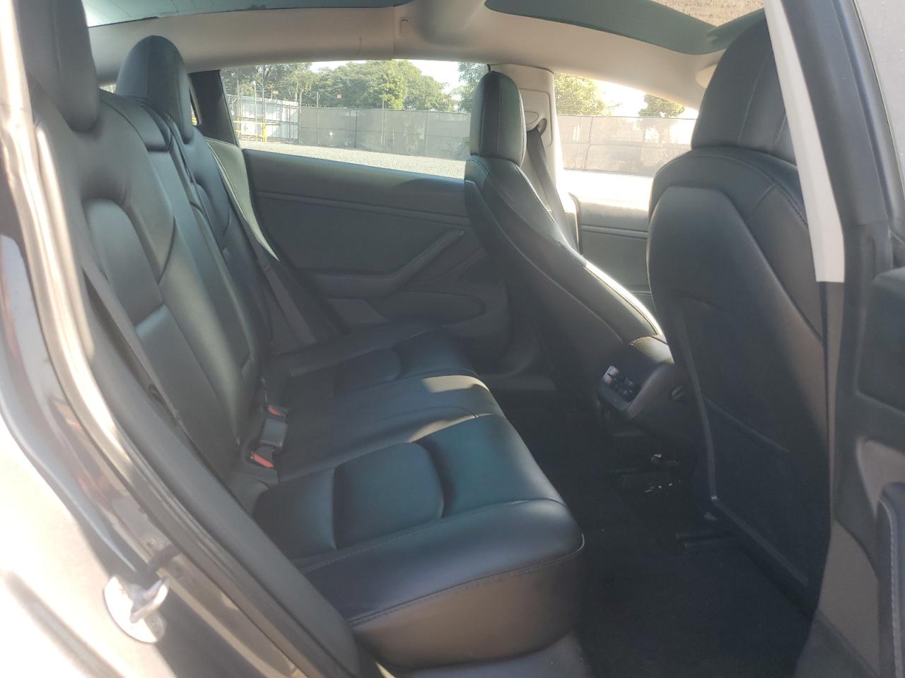 5YJ3E1EB5MF869277 2021 Tesla Model 3