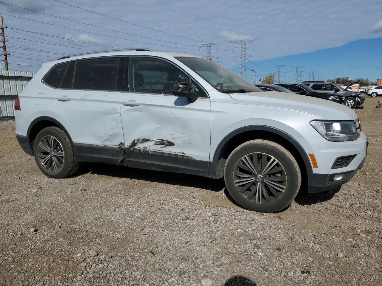 2018 Volkswagen Tiguan - Image 4