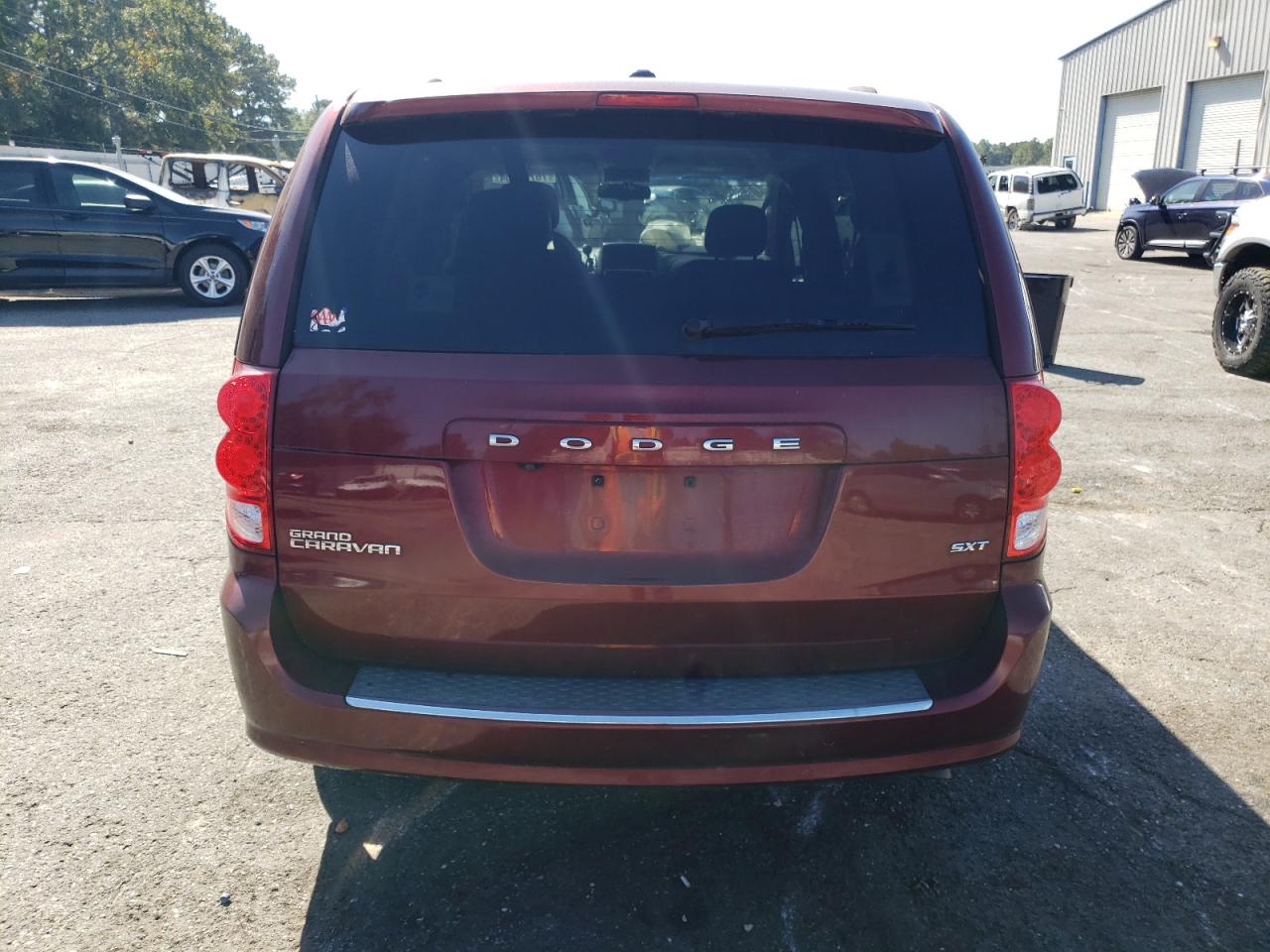 2016 Dodge Caravan - Image 6