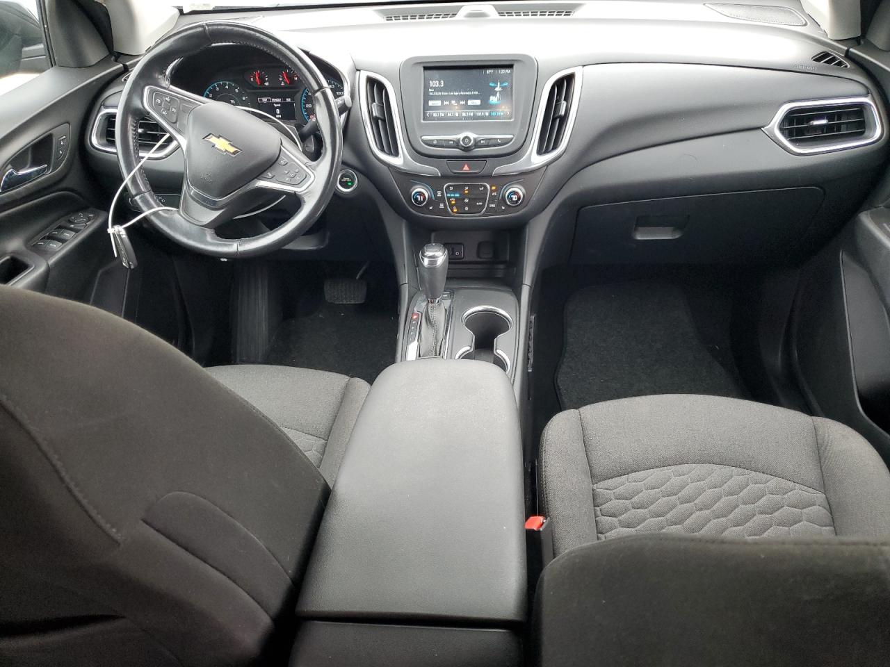 2GNAXTEXXJ6268643 2018 Chevrolet Equinox Lt