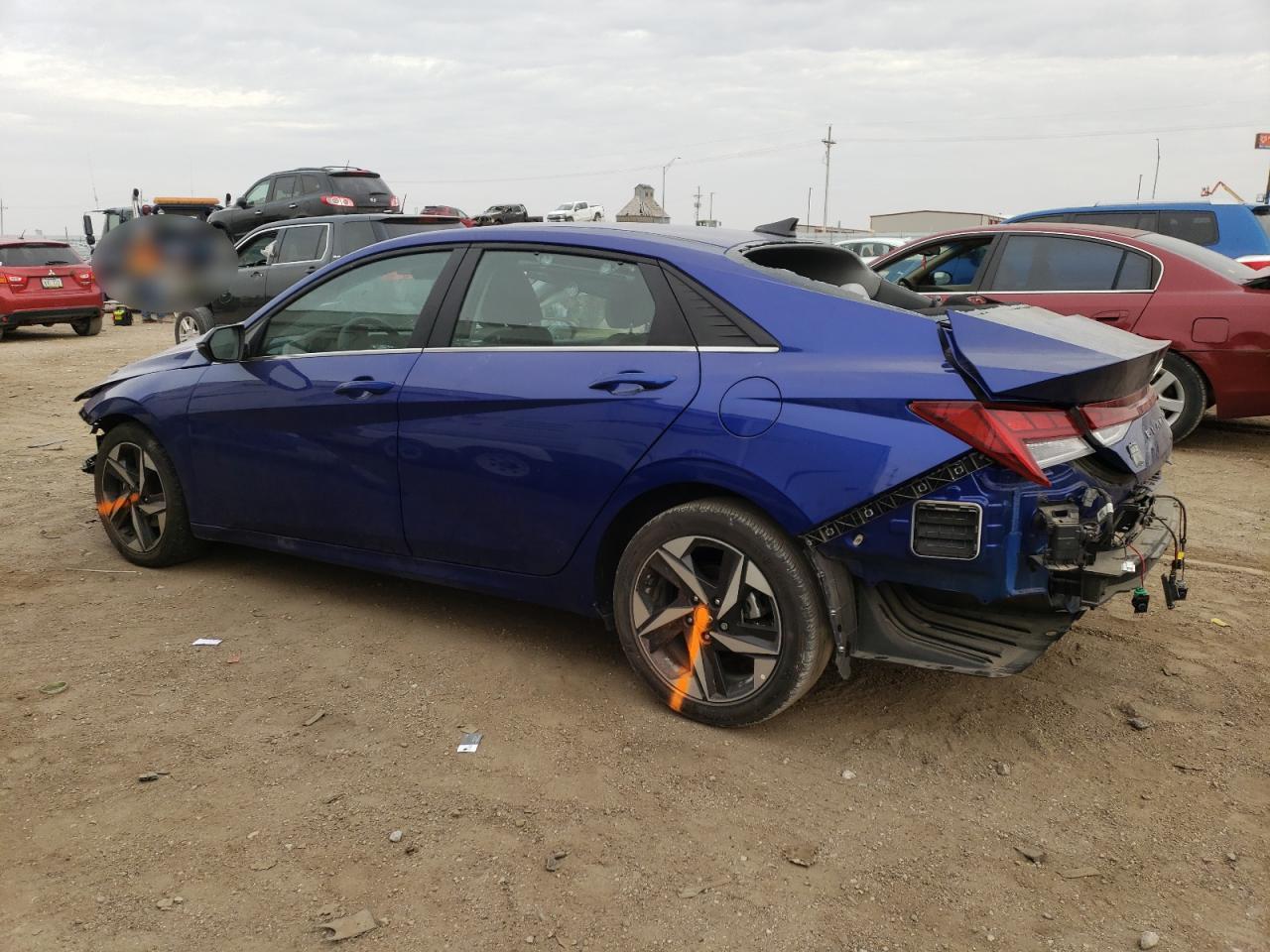 2023 Hyundai Elantra - Image 2