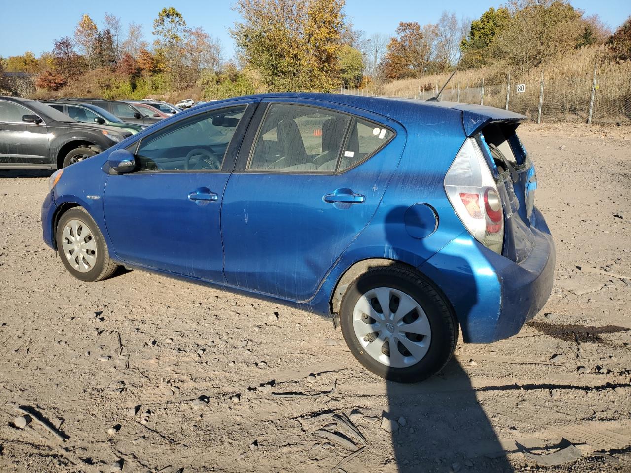 2014 Toyota Prius - Image 2