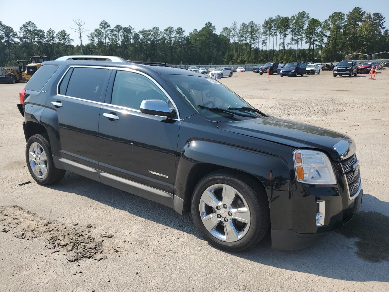 2015 GMC Terrain - Image 4