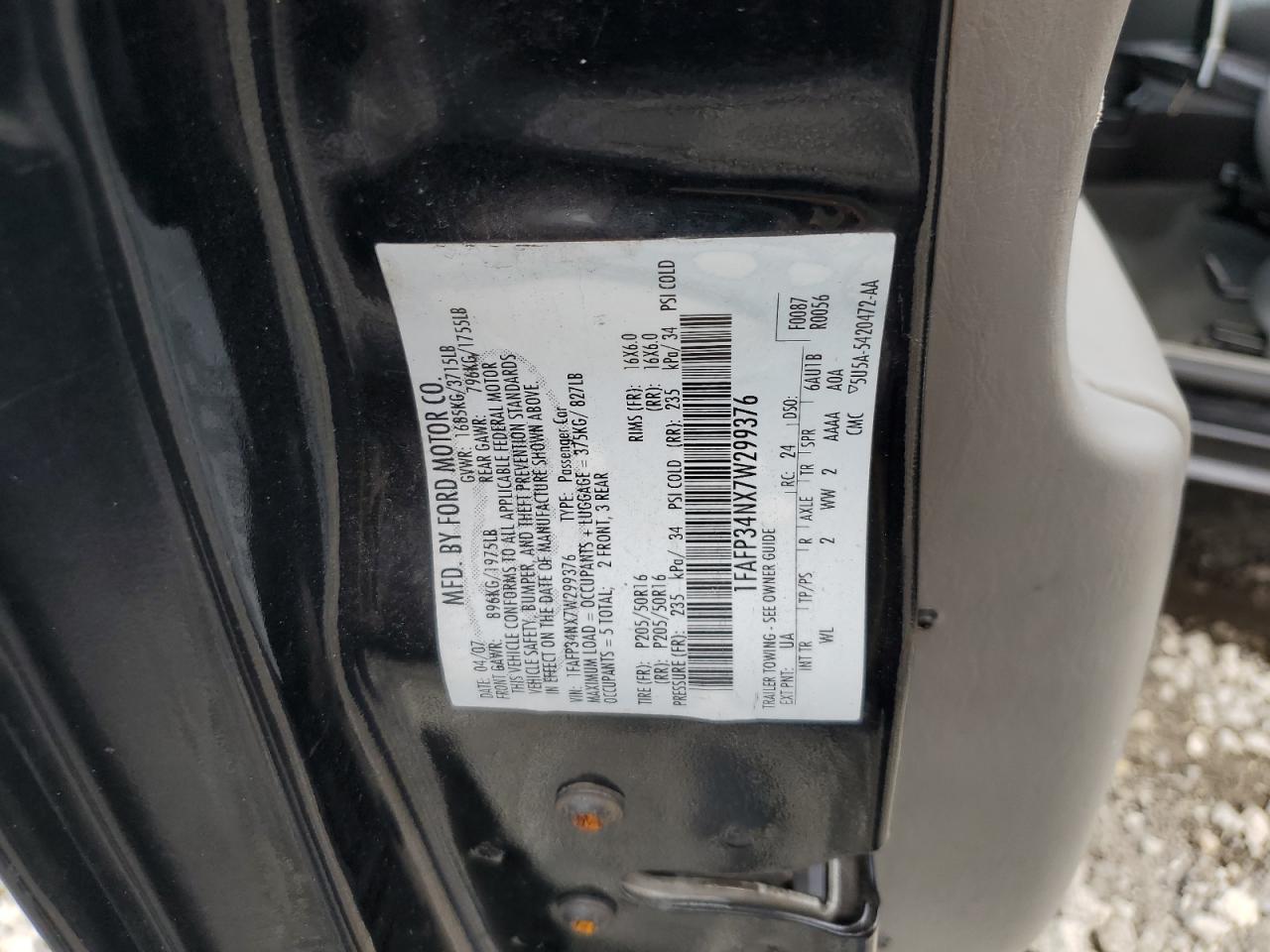2007 Ford Focus - Image 12