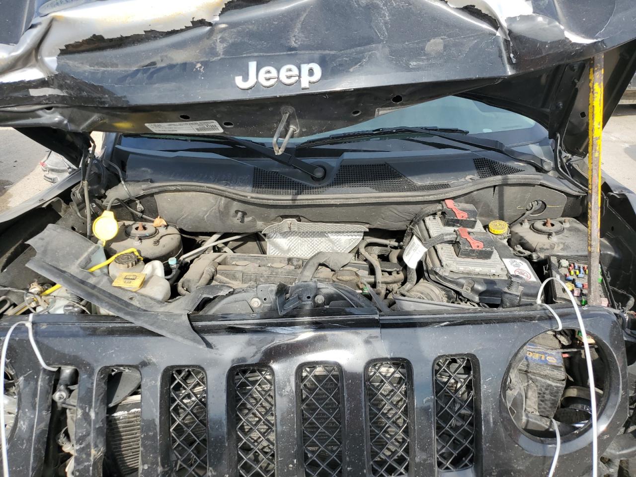 2016 Jeep Liberty (Patriot) - Image 11