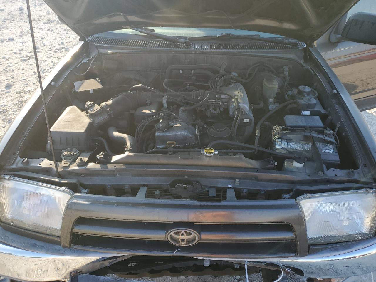 1998 Toyota 4Runner VIN: JT3GM84R7W0026957 Lot: 74930464