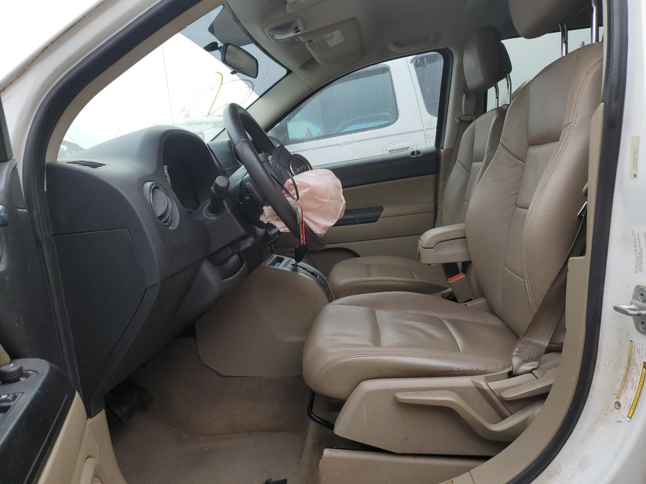 2012 Jeep Compass - Image 7