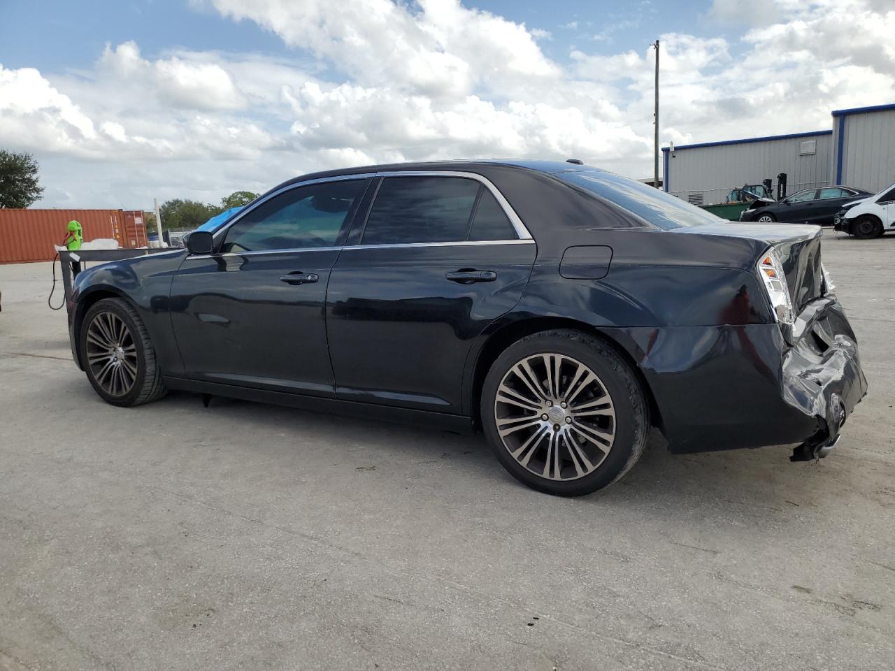 2014 Chrysler 300 - Image 2