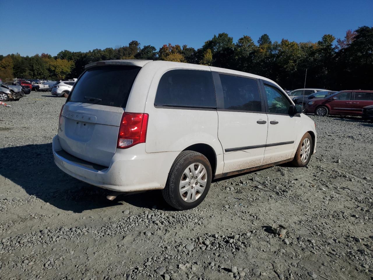 2015 Dodge Caravan - Image 3