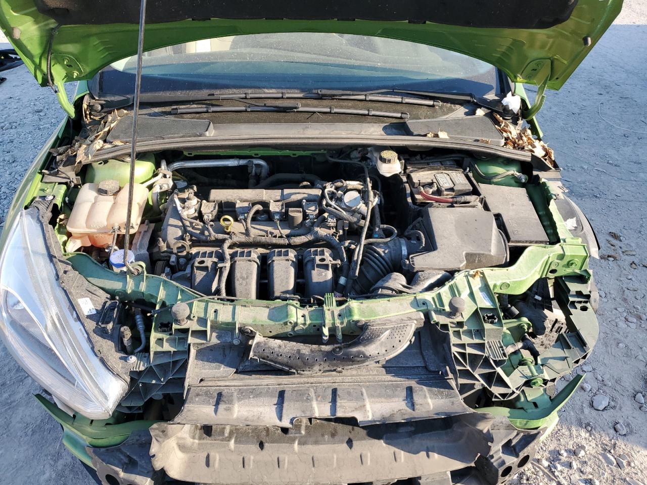 1FADP3J21JL293931 2018 Ford Focus Titanium