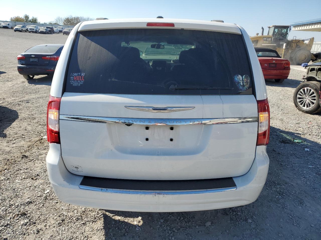 2014 Chrysler Town & Country - Image 6