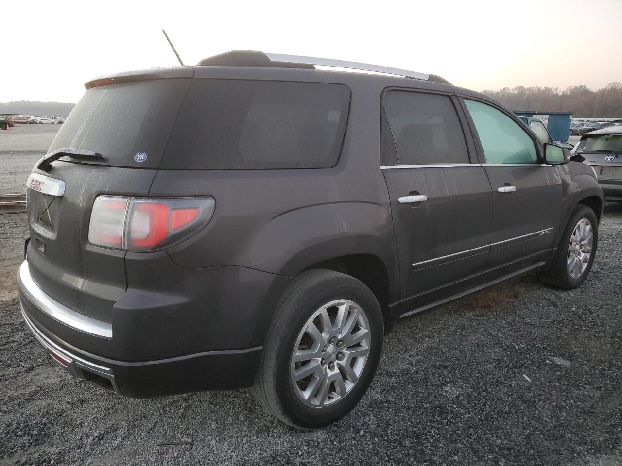 2015 GMC Acadia - Image 3