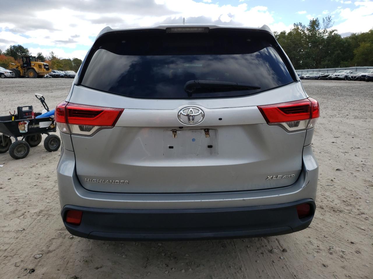 2018 Toyota Highlander Se VIN: 5TDJZRFHXJS526467 Lot: 76506014