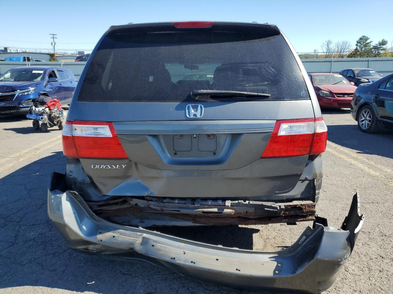 2007 Honda Odyssey Lx VIN: 5FNRL38257B096063 Lot: 74967694