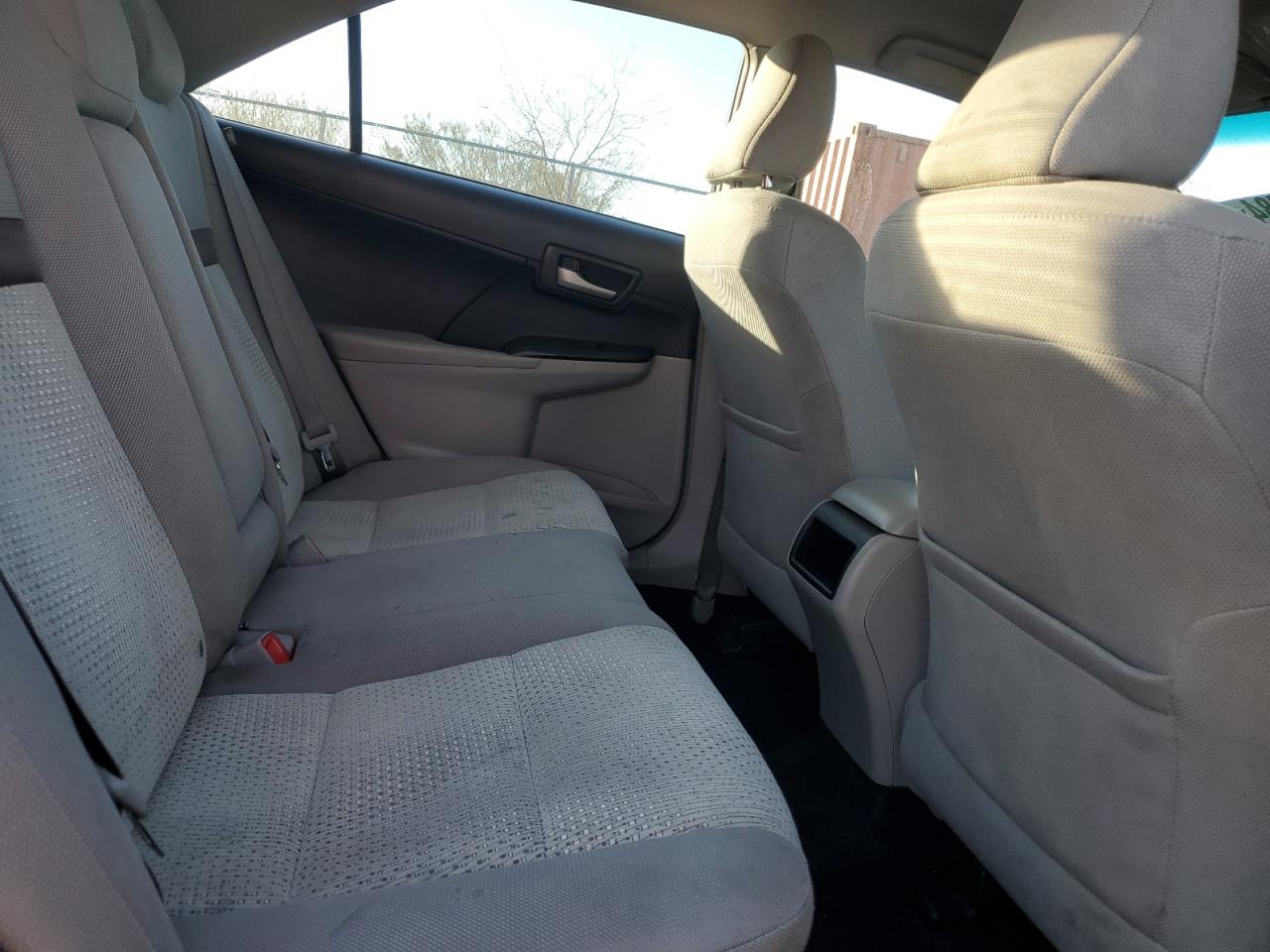 2014 Toyota Camry - Image 10