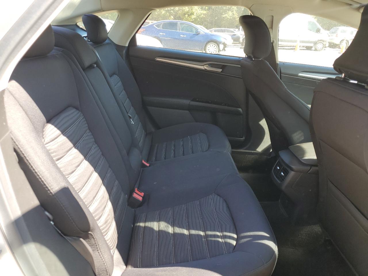 2016 Ford Fusion - Image 10