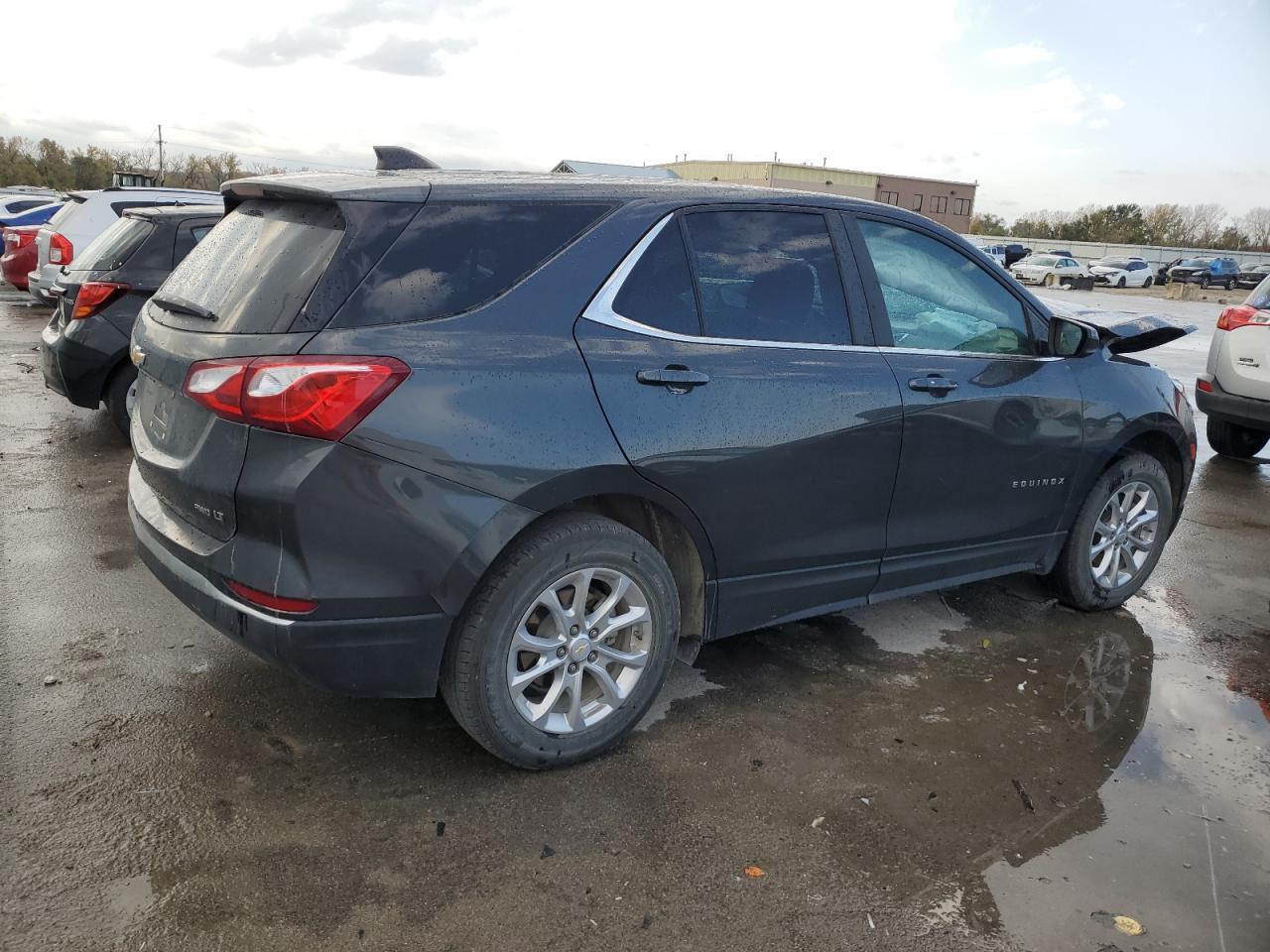 2021 Chevrolet Equinox - Image 3
