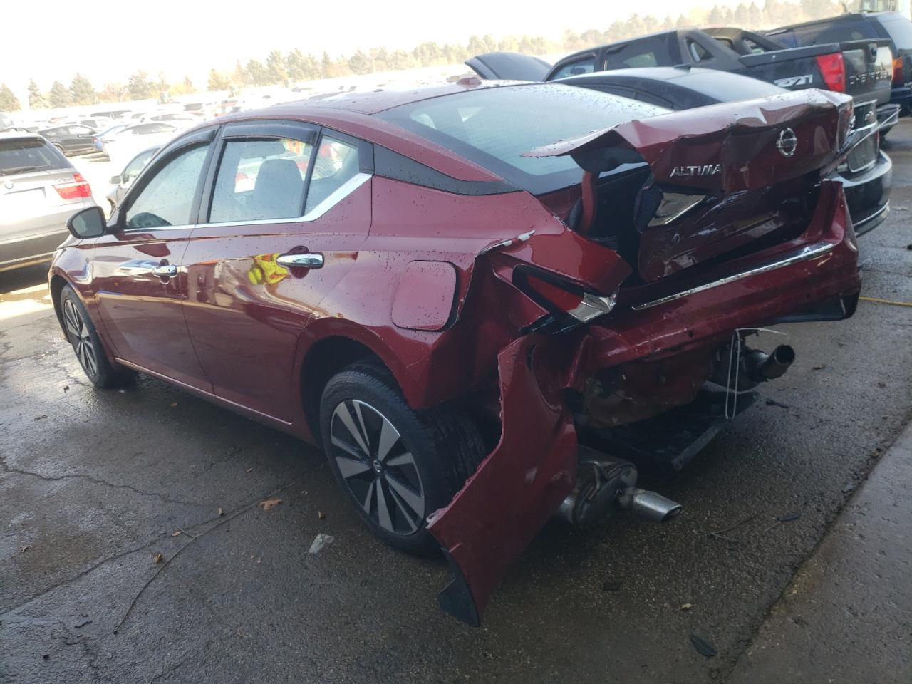 2021 Nissan Altima - Image 2