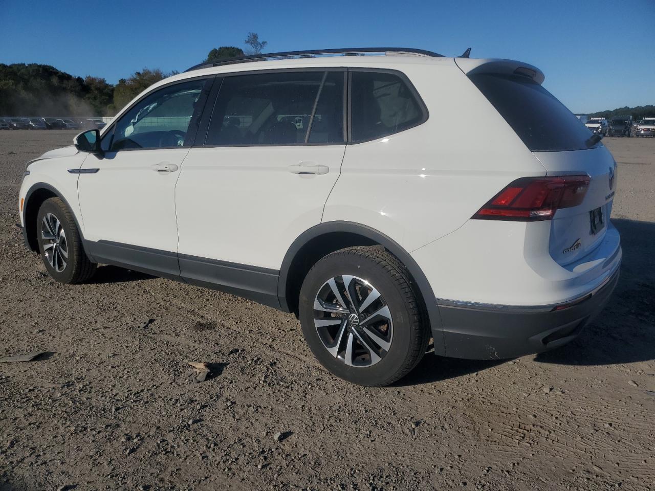 VIN 3VVFB7AX5PM093275 2023 VOLKSWAGEN TIGUAN no.2