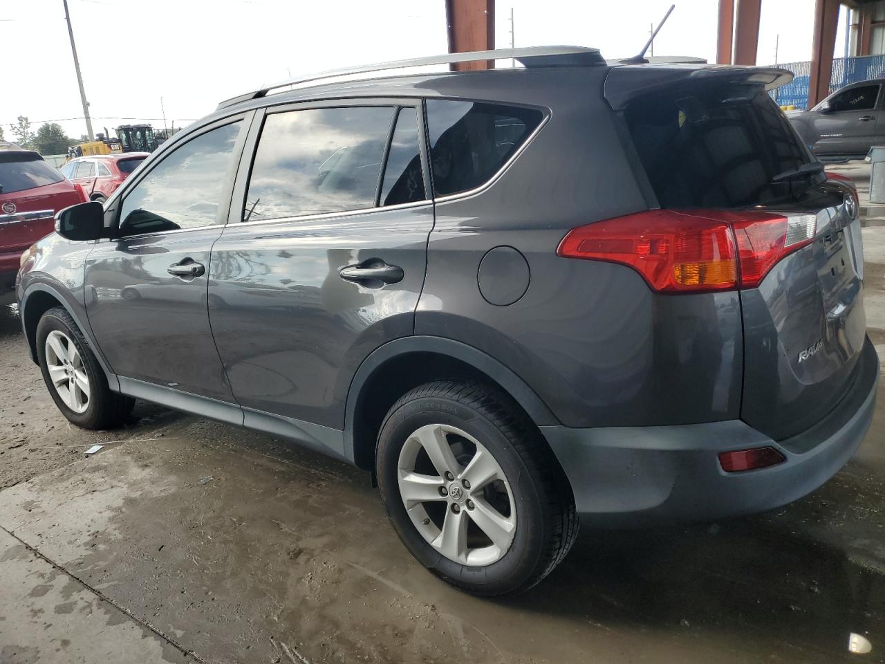 2T3WFREV7FW168935 2015 TOYOTA RAV 4 - Image 2