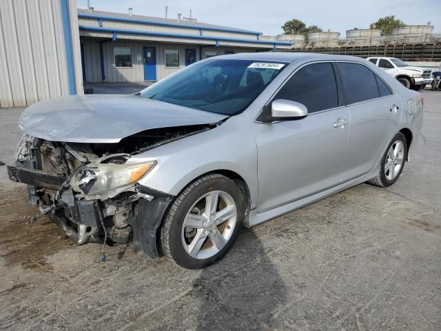  TOYOTA CAMRY 2014 Сріблястий