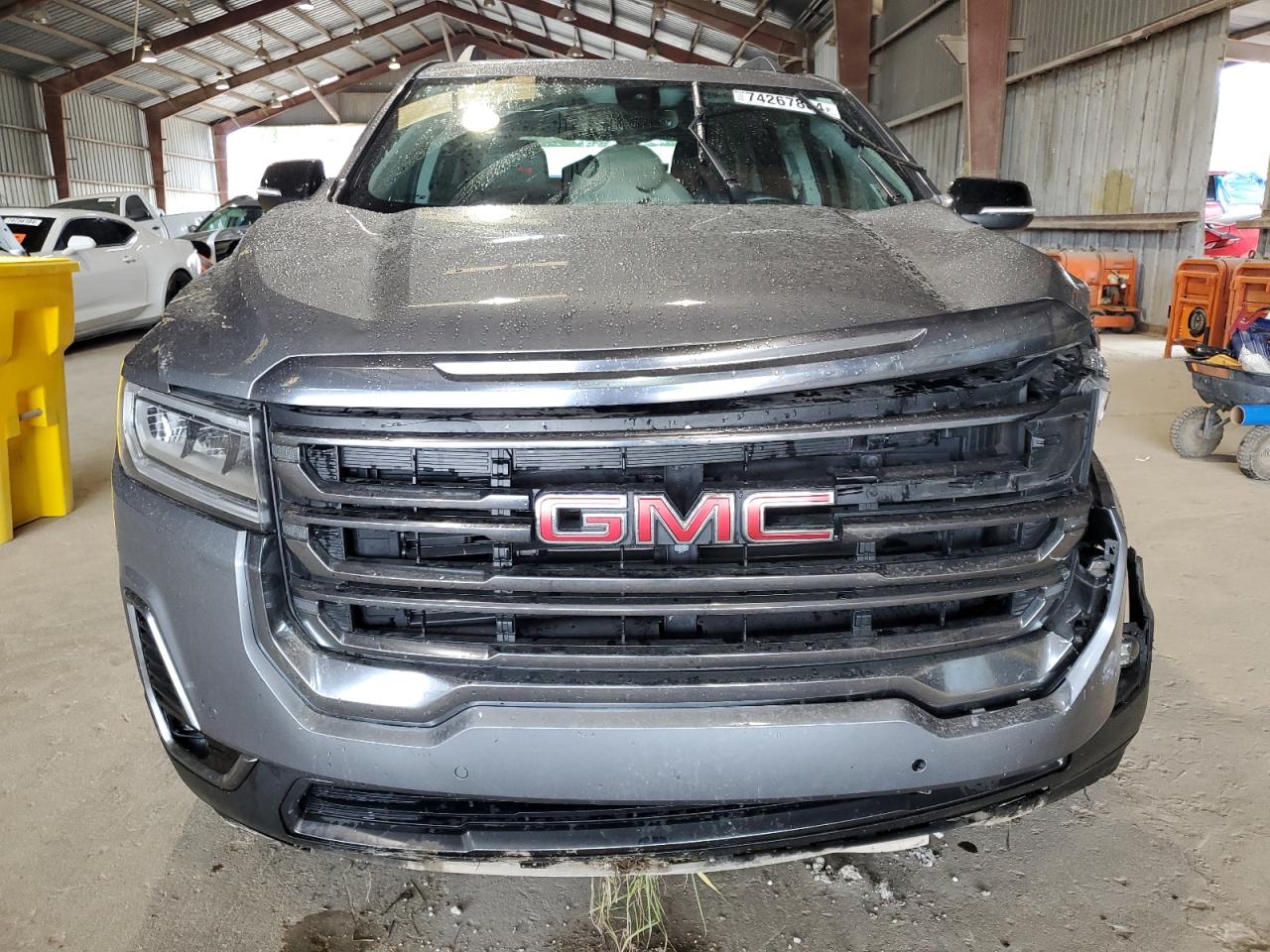 2022 GMC Acadia - Image 5