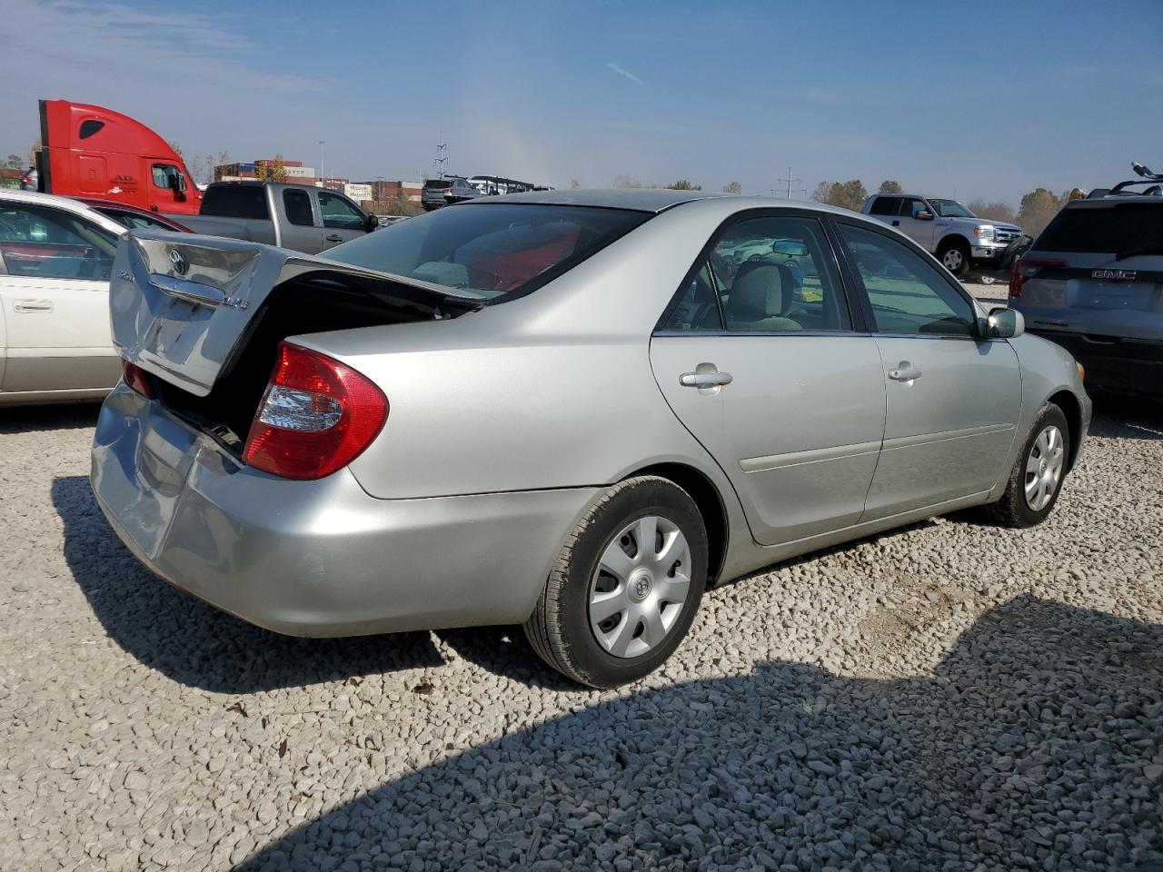 2003 Toyota Camry Le VIN: 4T1BE32K73U231738 Lot: 77809224