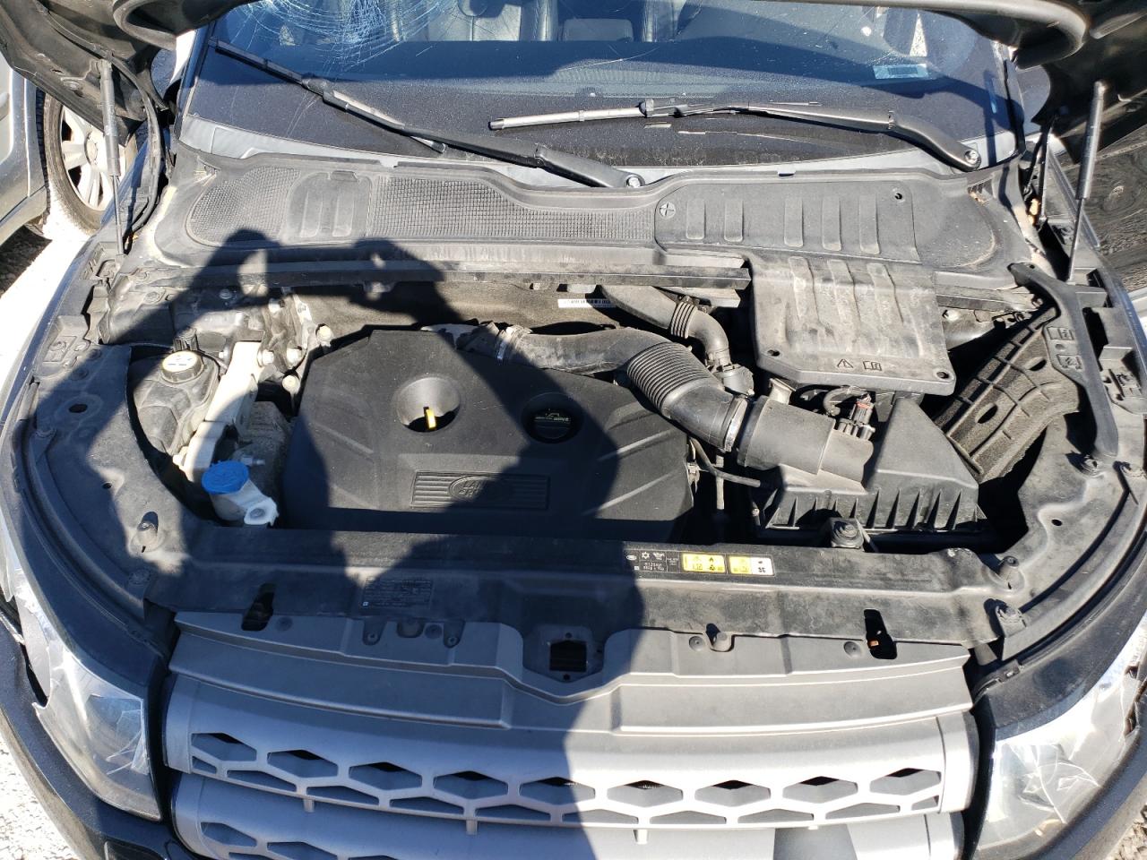 2015 Land Rover Range Rover - Image 12