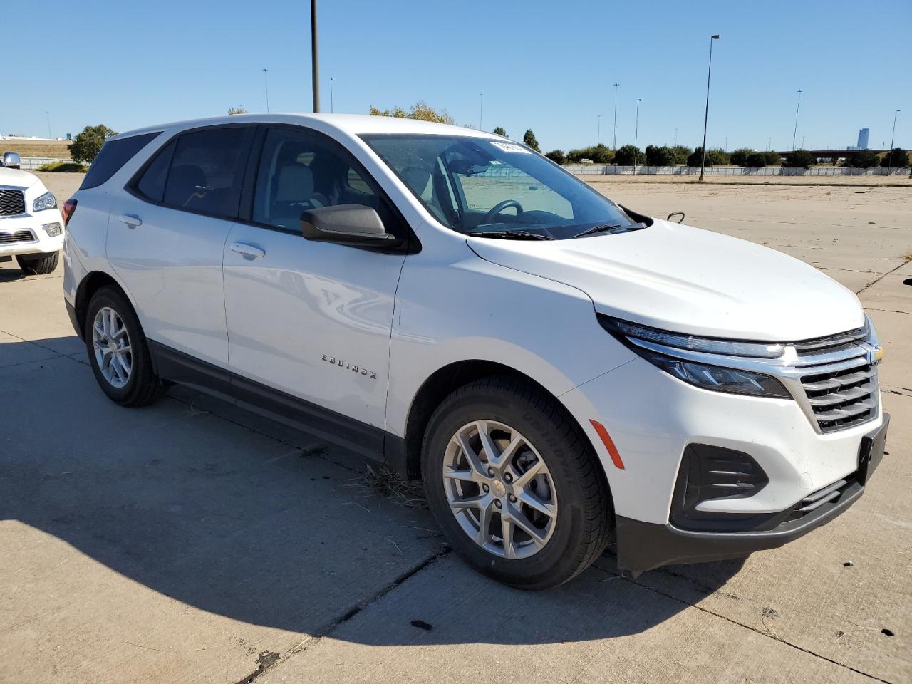 2022 Chevrolet Equinox - Image 4