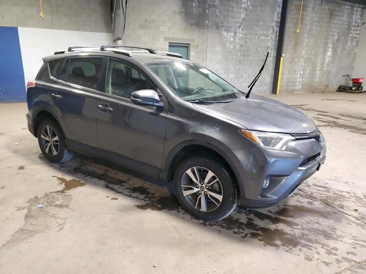 2016 Toyota RAV 4 - Image 4