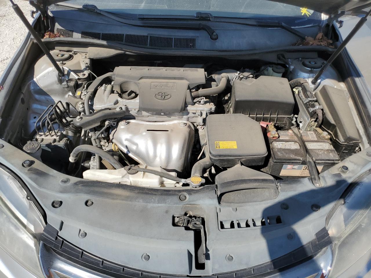 2015 Toyota Camry - Image 11