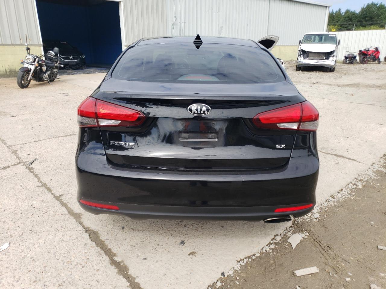 2018 Kia Forte Ex VIN: 3KPFL4A88JE248387 Lot: 74067574