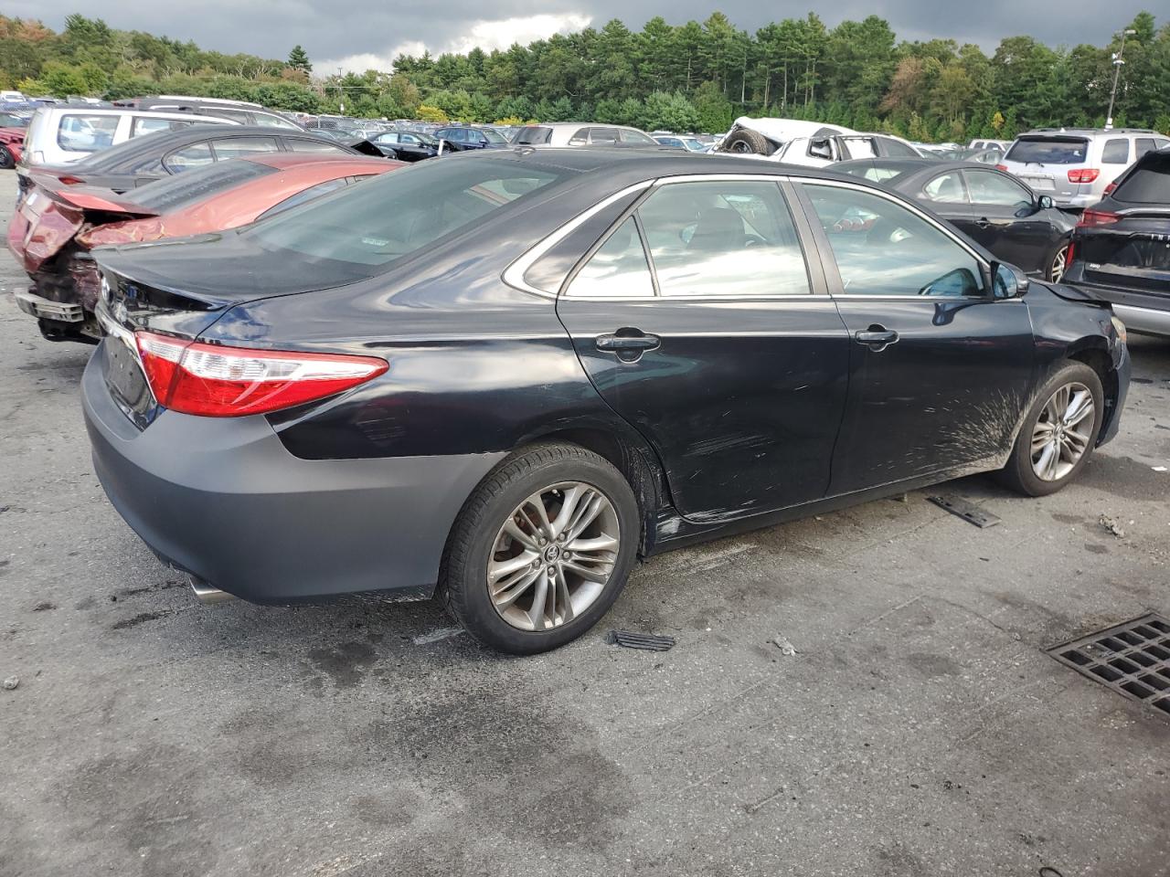 2015 Toyota Camry - Image 3