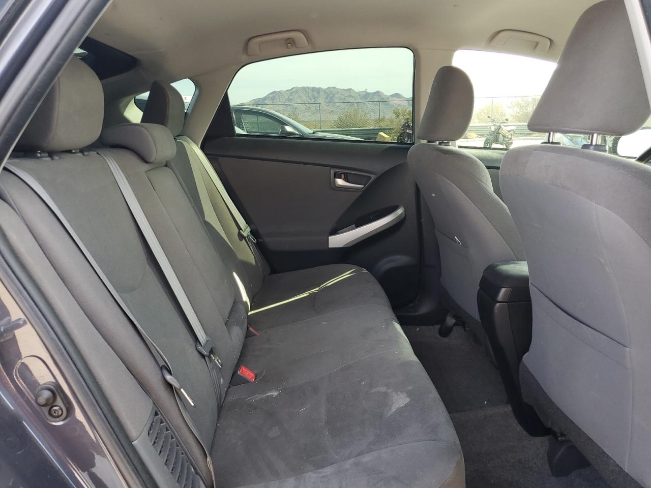 2014 Toyota Prius - Image 10