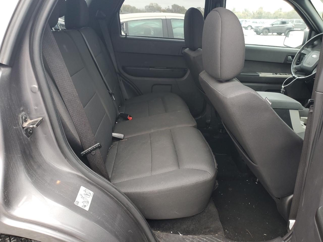 2012 Ford Escape - Image 10