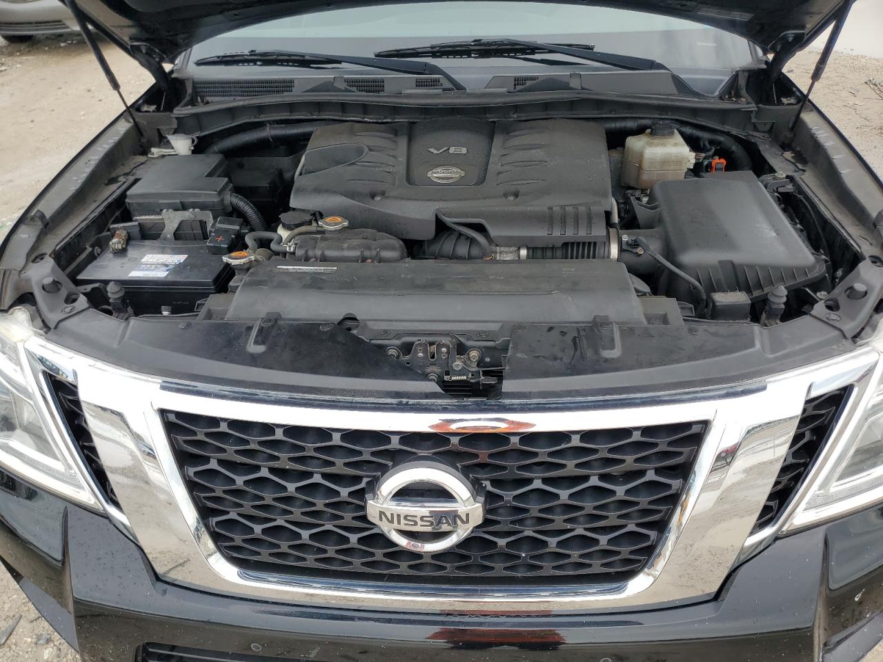 JN8AY2NC5JX501829 2018 Nissan Armada Sv