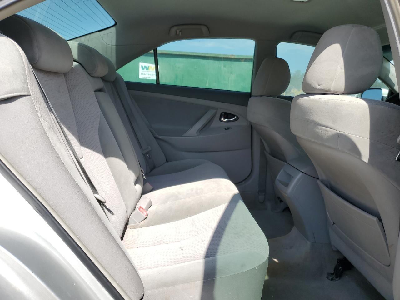 2011 Toyota Camry - Image 10