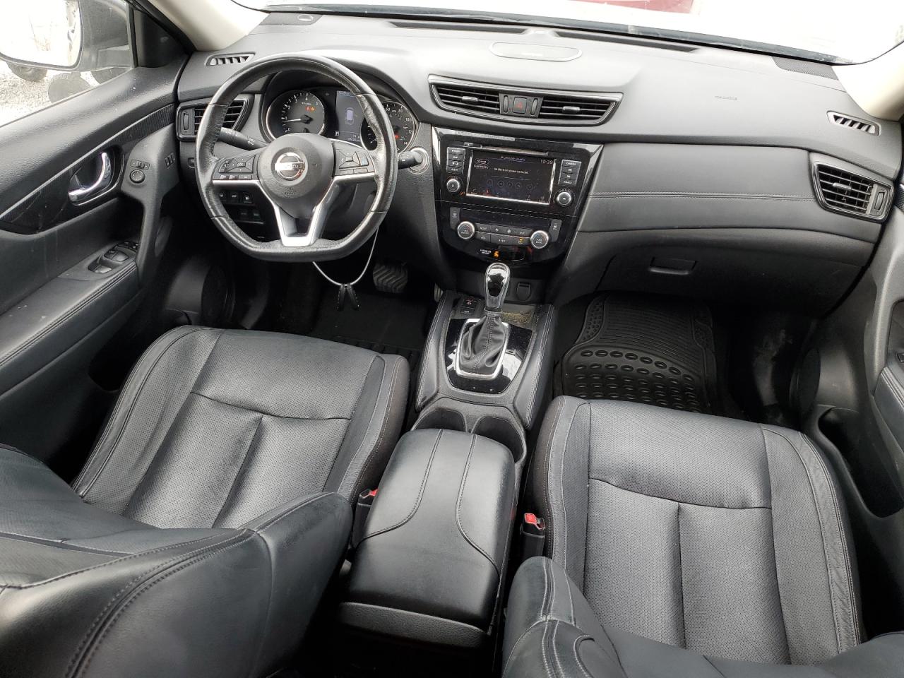2018 Nissan Rogue - Image 8